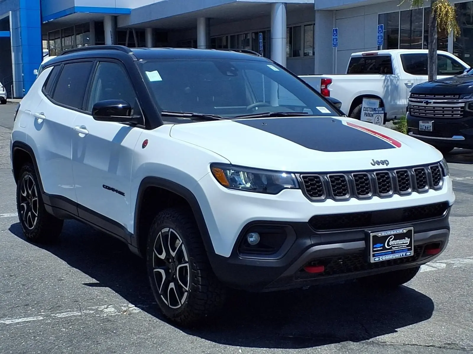 2025 Jeep Compass Trailhawk 4X4 photo 3