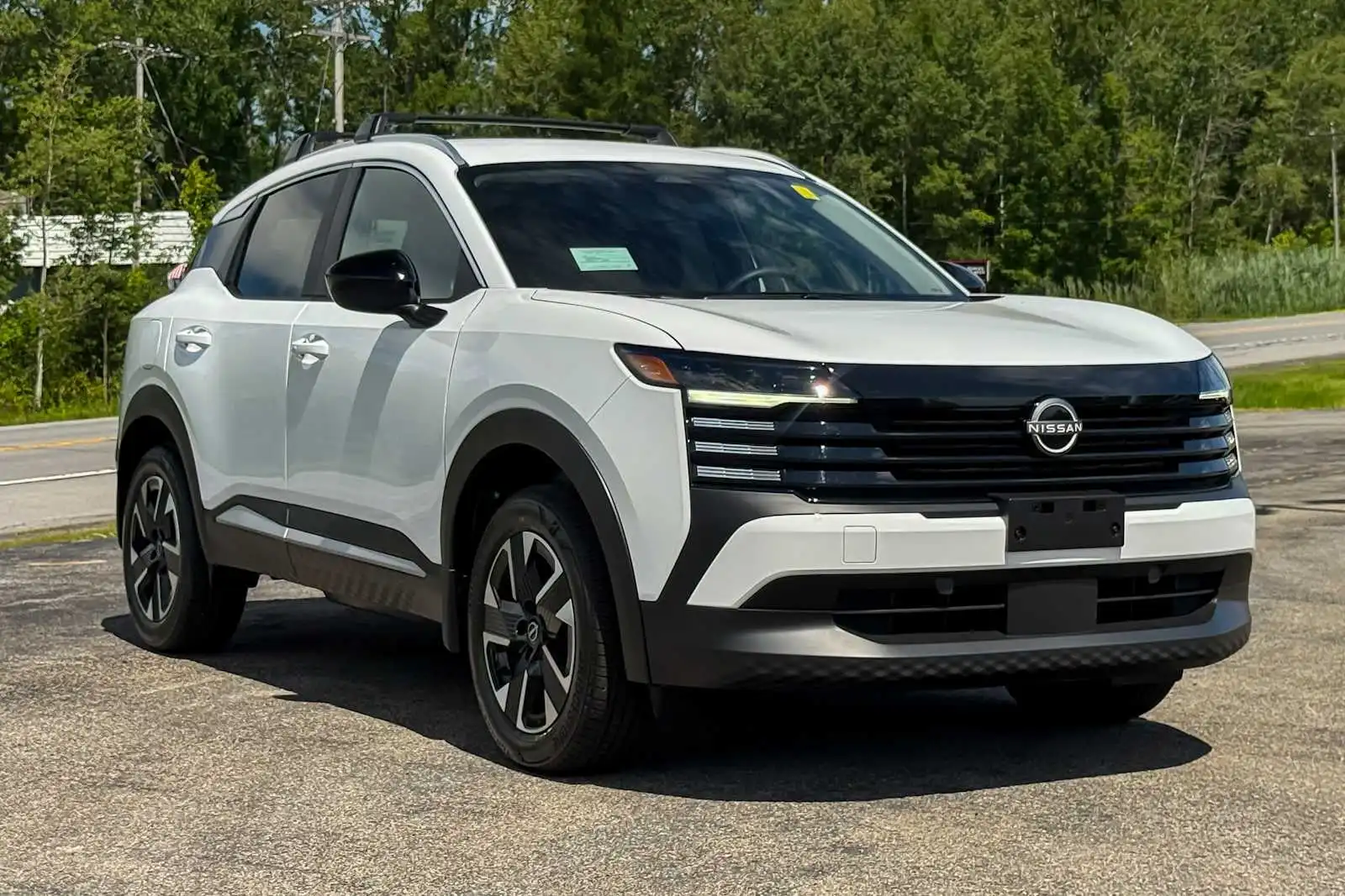 2026 Nissan Kicks 2.0 SV AWD's photo
