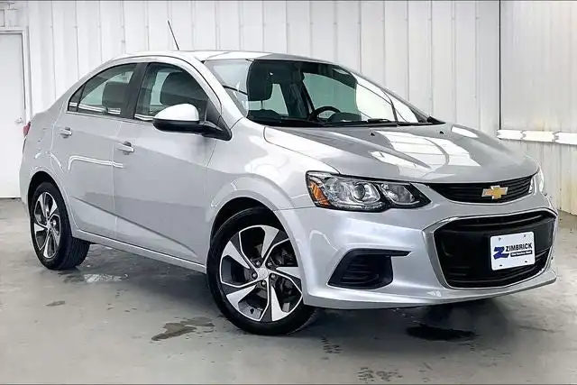 2017 Chevrolet Sonic Premier Sedan Auto's photo