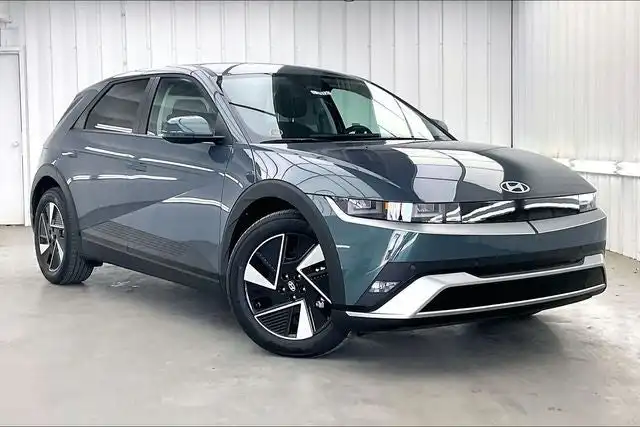 2026 Hyundai Ioniq 5 SE AWD's photo