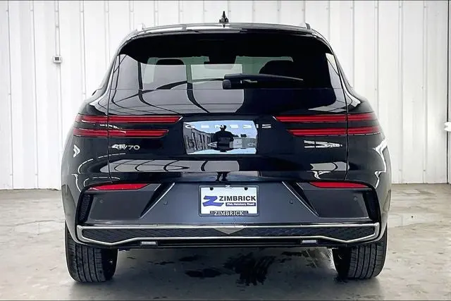 2026 Genesis GV70 2.5T Advanced AWD photo 4