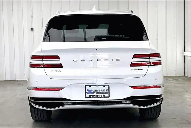 2026 Genesis GV80 3.5T Advanced AWD photo 4