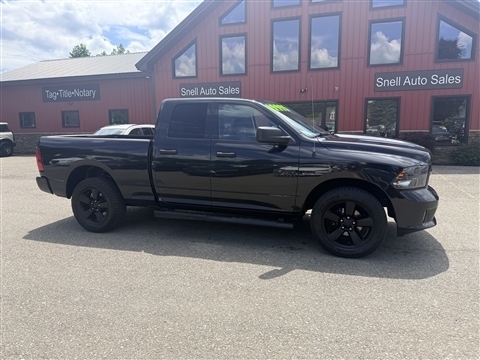2019 RAM 1500 Classic Express 4x4 Quad Cab 6'4's photo