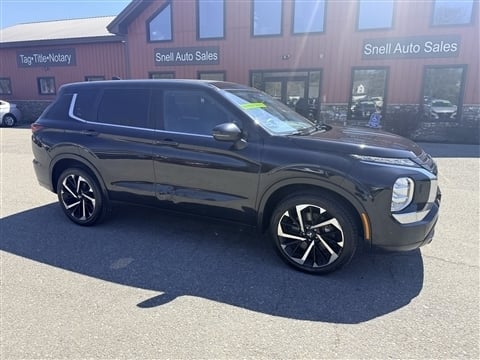 2022 Mitsubishi Outlander ES S-AWC's photo