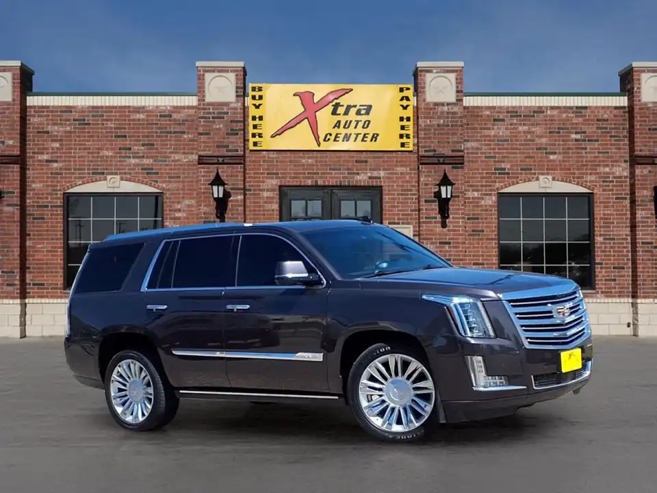 2016 Cadillac Escalade AWD Platinum's photo