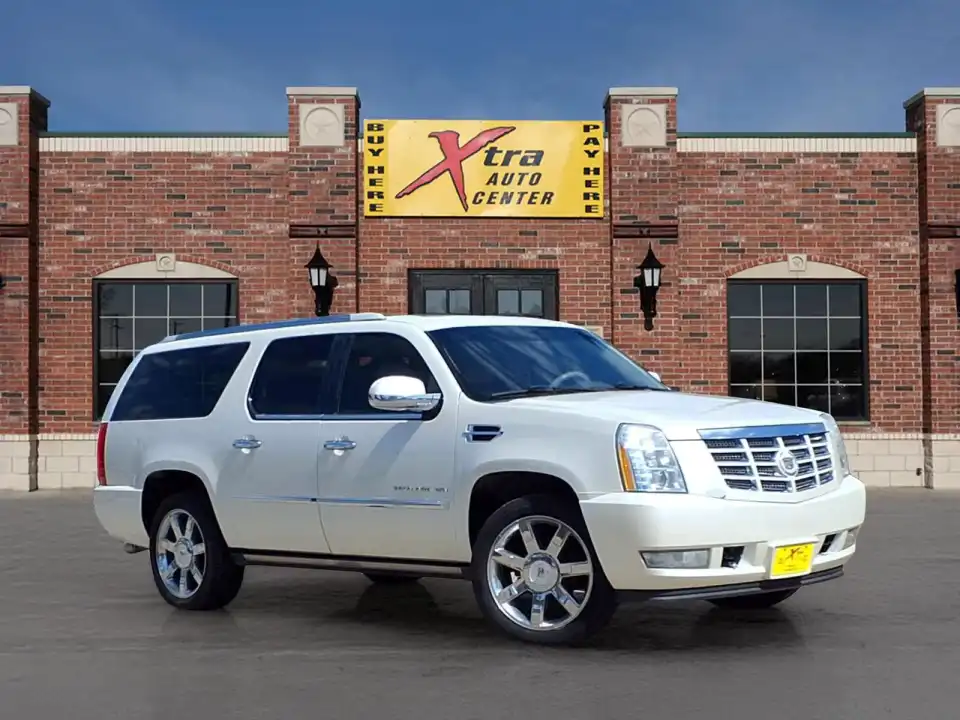2011 Cadillac Escalade ESV AWD Premium's photo
