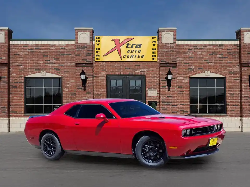 2011 Dodge Challenger R/T's photo