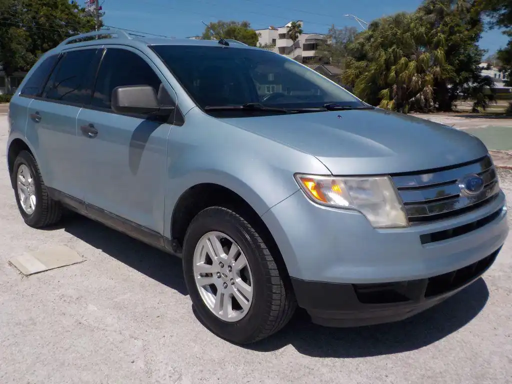 2008 Ford Edge SE's photo