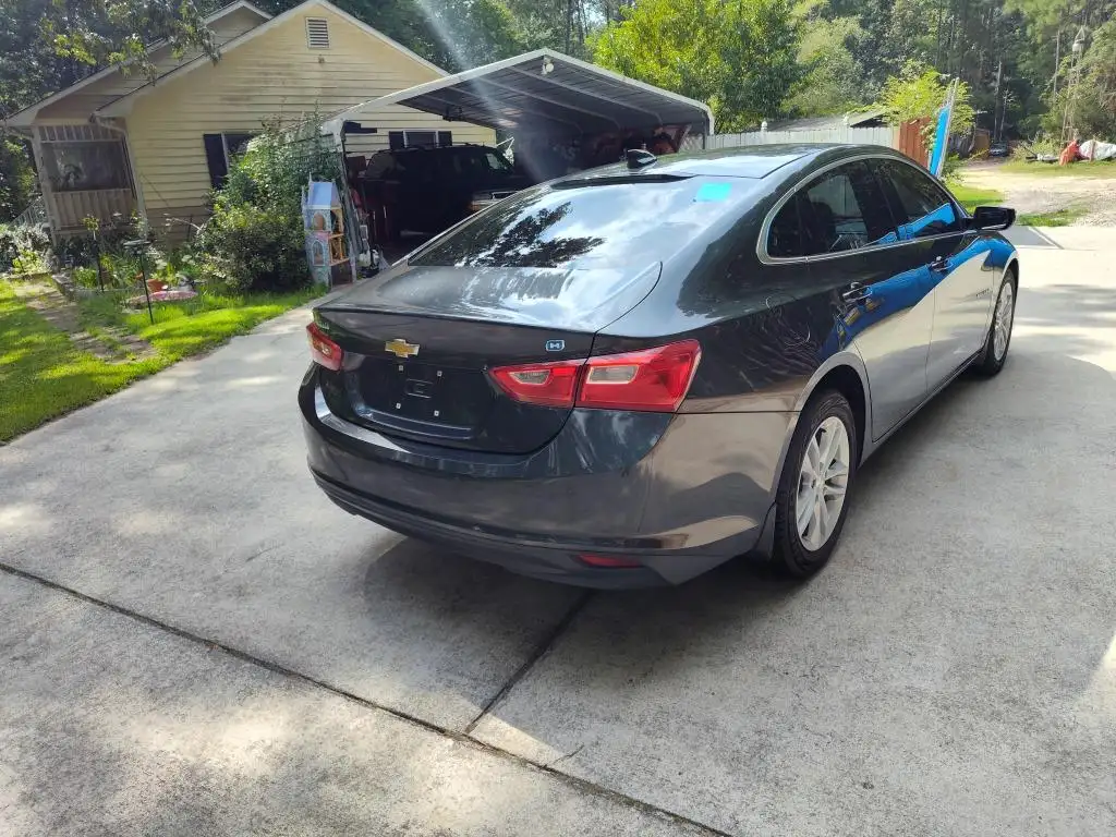2018 Chevrolet Malibu Hybrid's photo