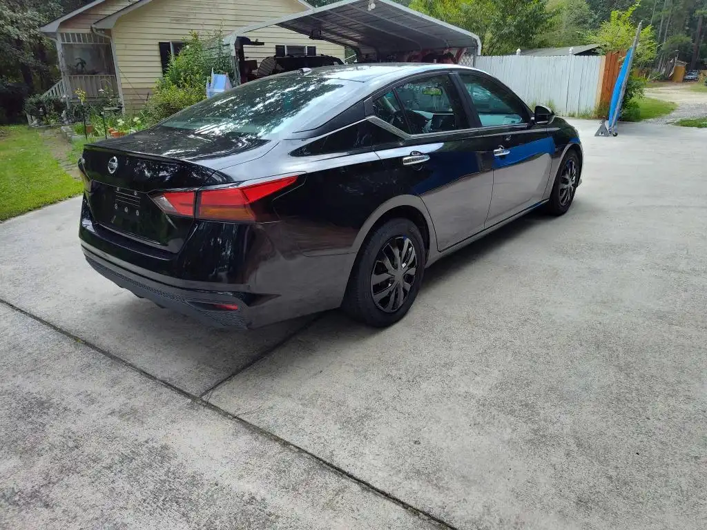 2020 Nissan Altima 2.5 S's photo