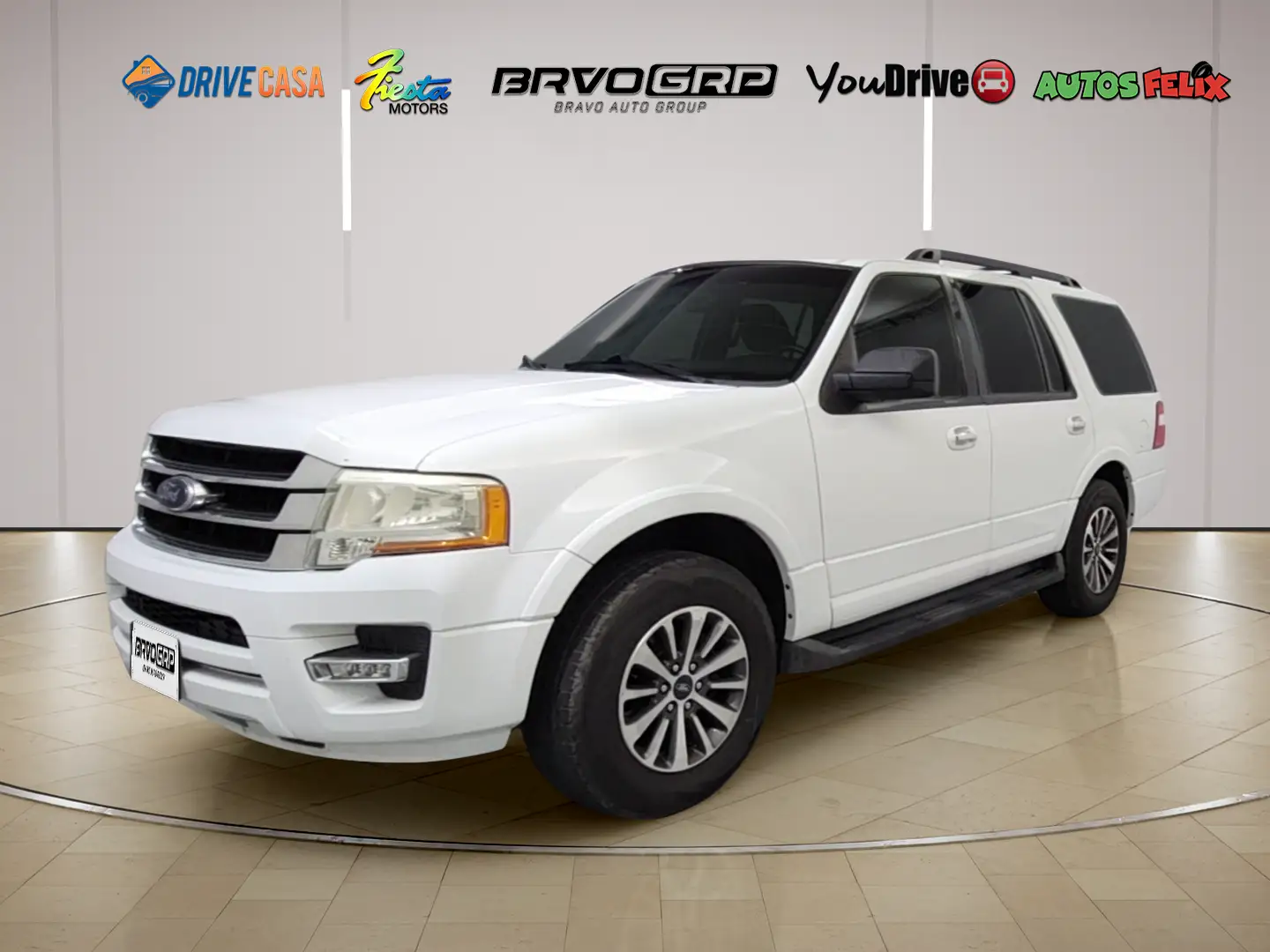 2017 Ford Expedition XLT photo 1