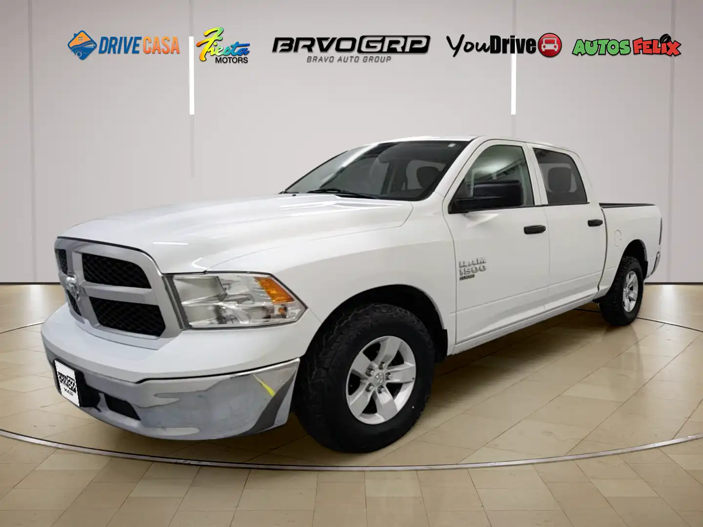 2022 RAM 1500 Classic SLT Crew Cab 5'7's photo
