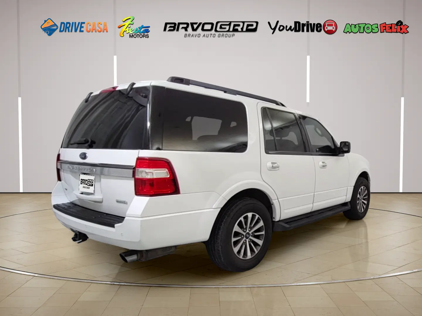 2017 Ford Expedition XLT photo 5