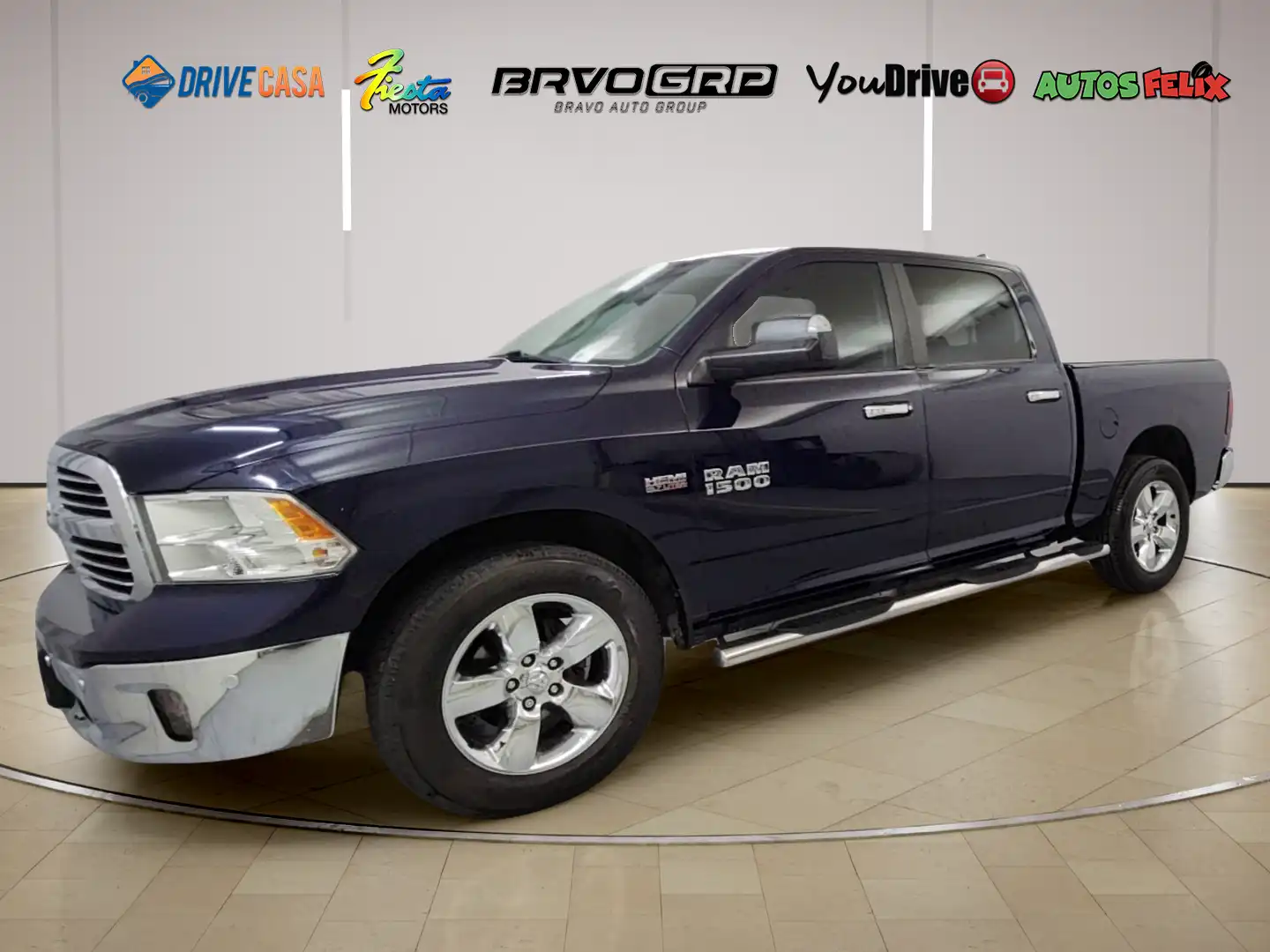 2016 RAM 1500 Lone Star 4x4 Crew Cab 5'7's photo
