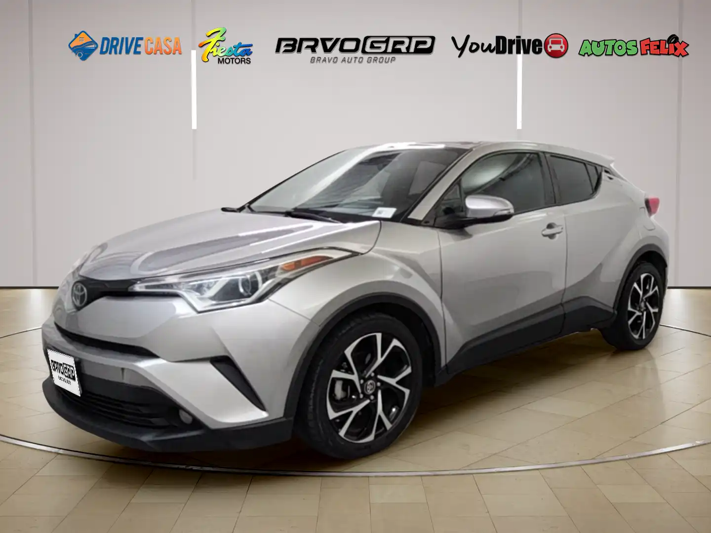 2018 Toyota C-HR XLE Premium's photo