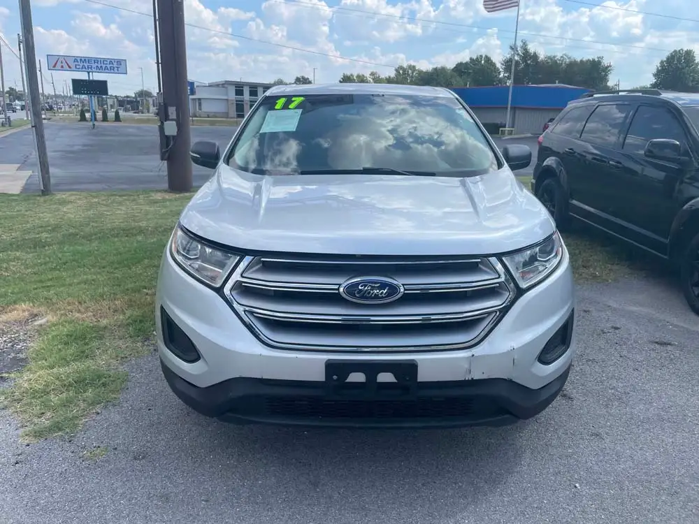 2017 Ford Edge SE photo 1
