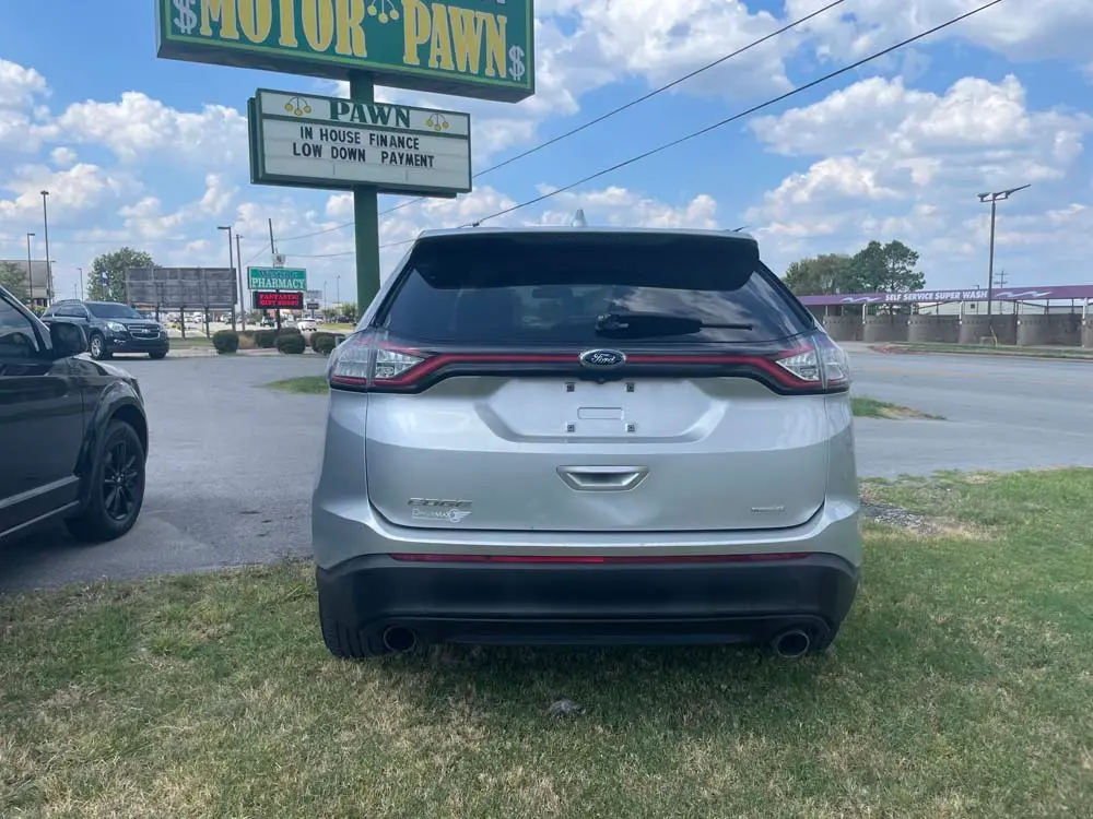 2017 Ford Edge SE photo 3