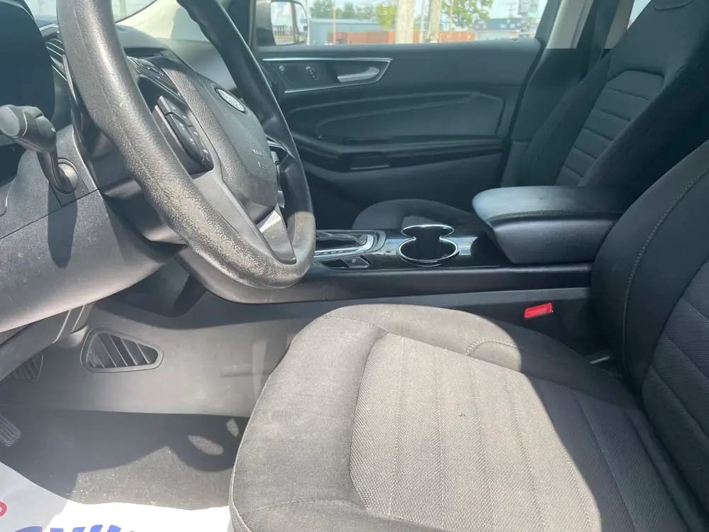 2017 Ford Edge SE photo 5
