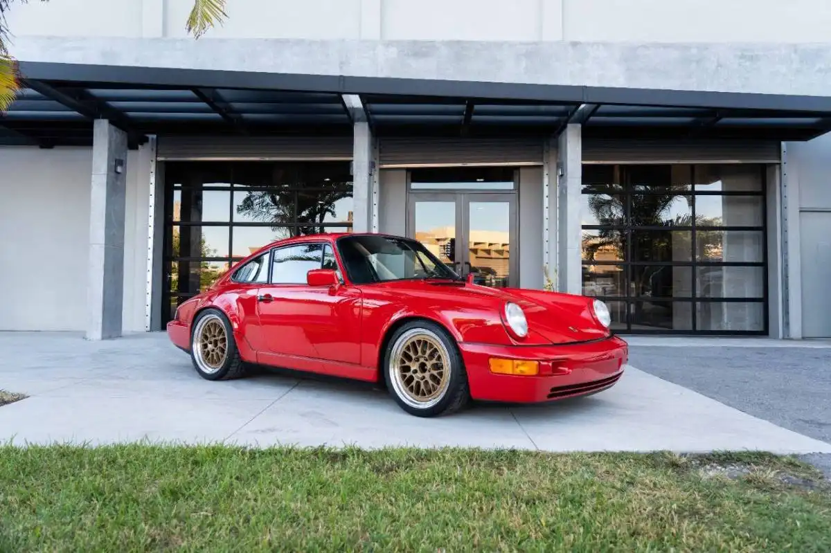 1990 Porsche 911's photo