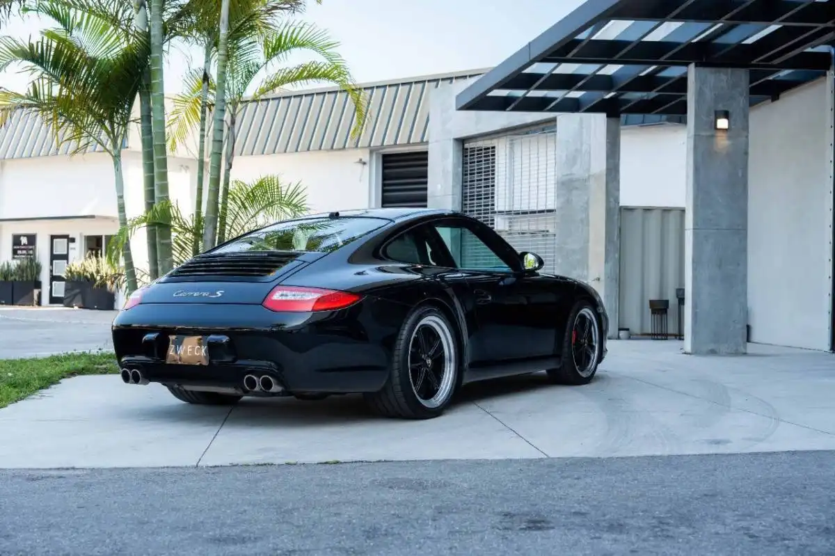 2010 Porsche 911 Carrera S Coupe's photo