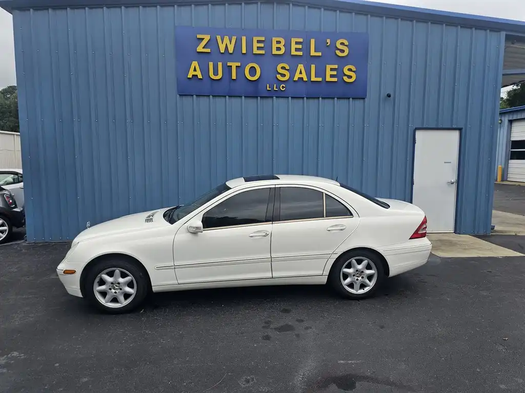 2002 Mercedes-Benz C-Class C320's photo