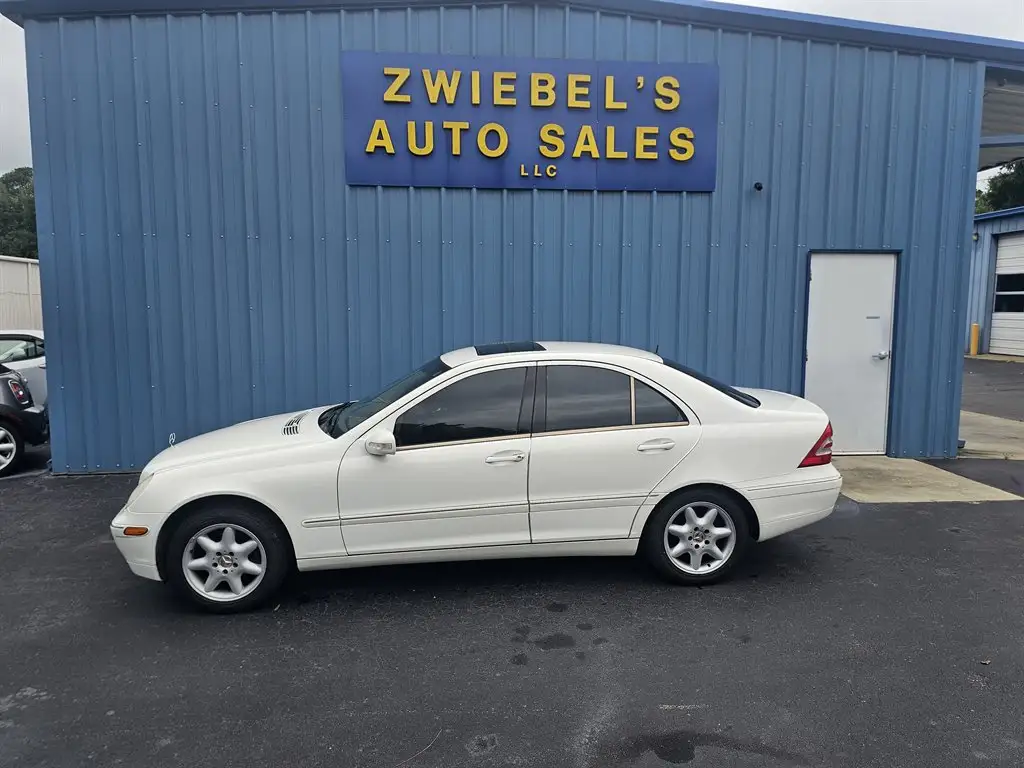 2002 Mercedes-Benz C-Class C320 photo 1