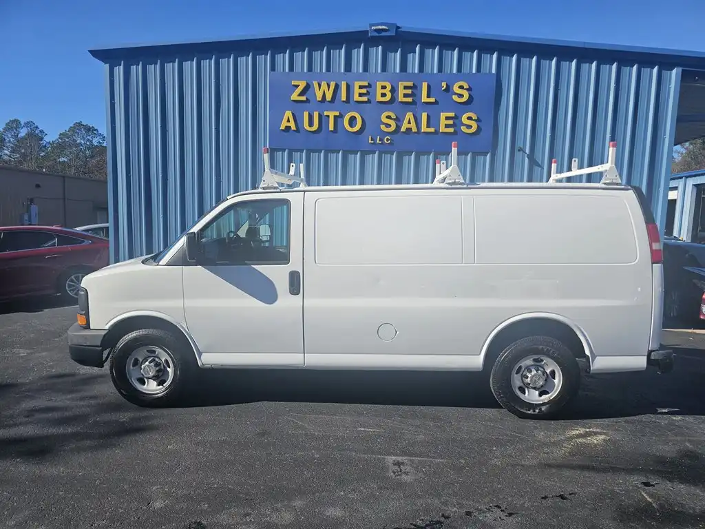 2013 Chevrolet Express Work Van HD 2500's photo